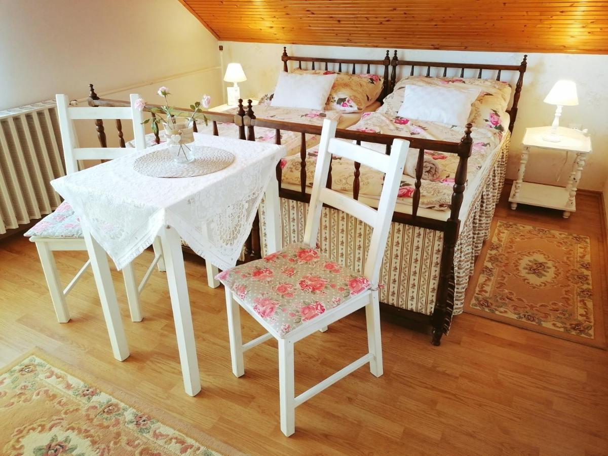 Elisoria Apartments 체르젝토마 외부 사진