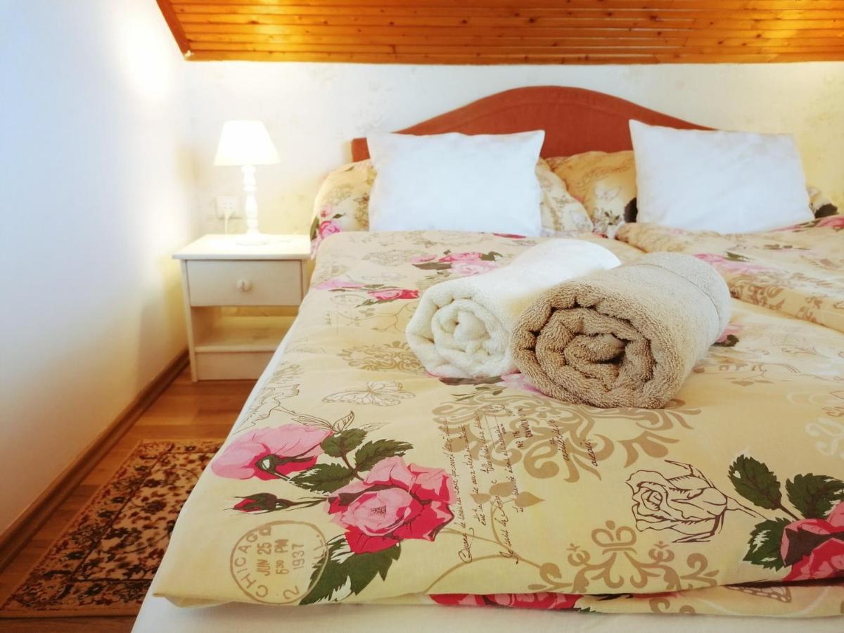Elisoria Apartments 체르젝토마 외부 사진