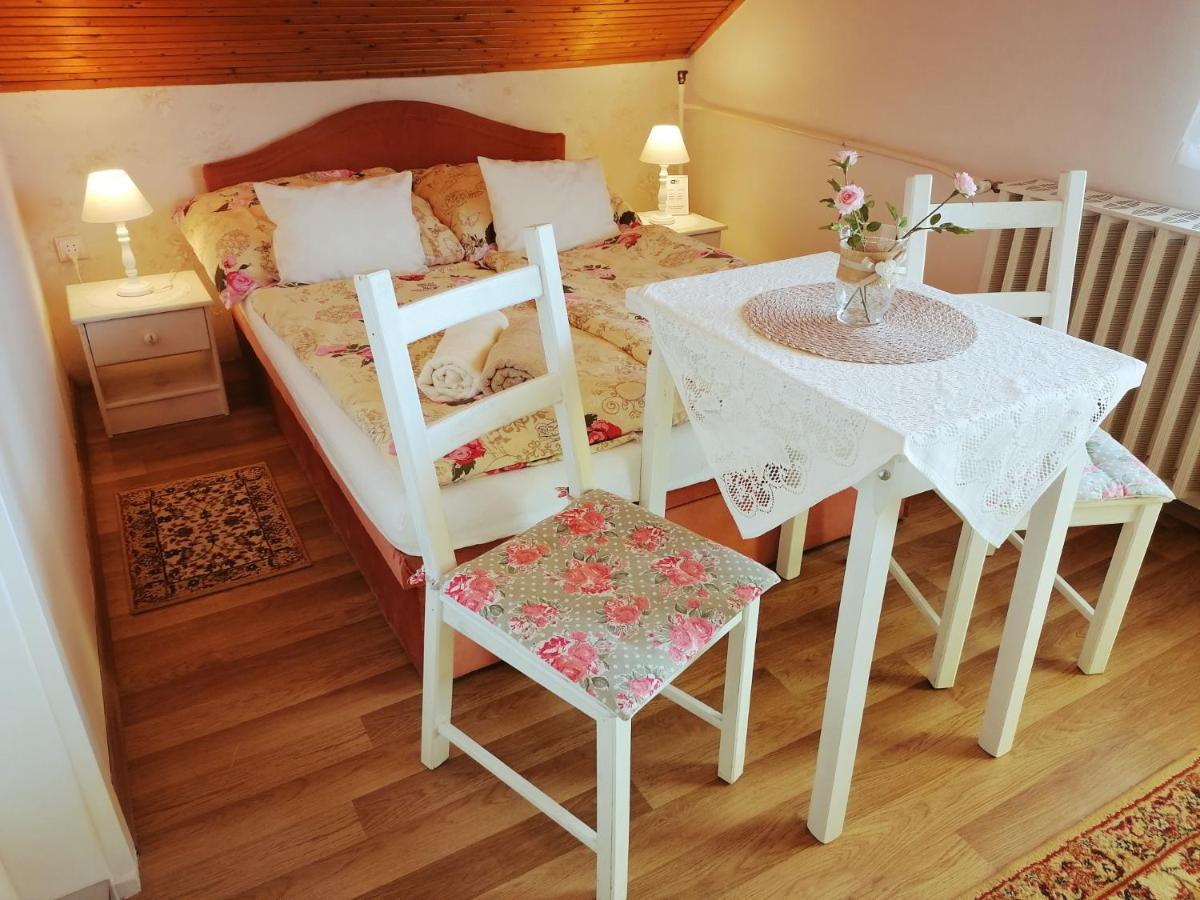 Elisoria Apartments 체르젝토마 외부 사진
