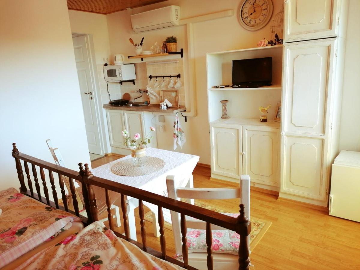 Elisoria Apartments 체르젝토마 외부 사진