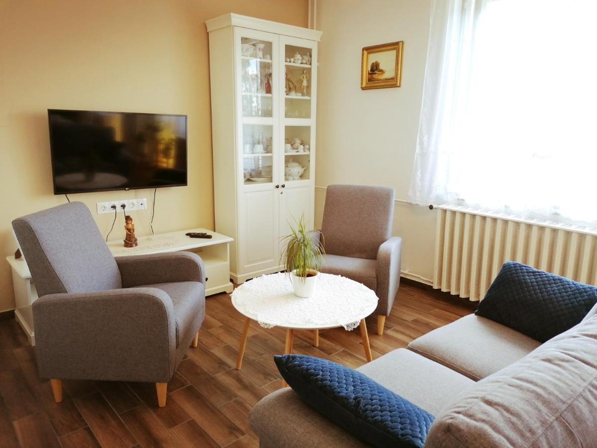 Elisoria Apartments 체르젝토마 외부 사진
