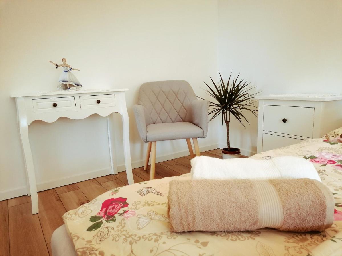 Elisoria Apartments 체르젝토마 외부 사진