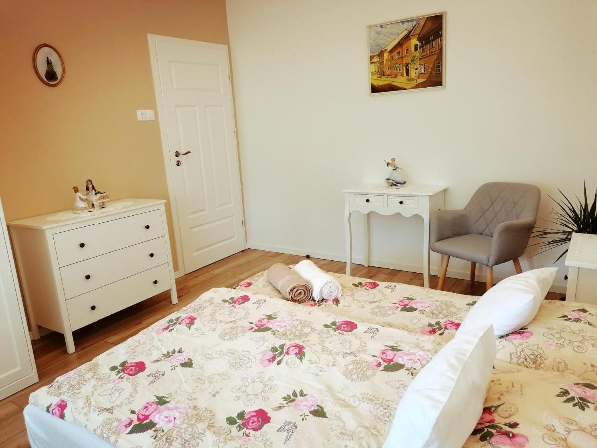 Elisoria Apartments 체르젝토마 외부 사진